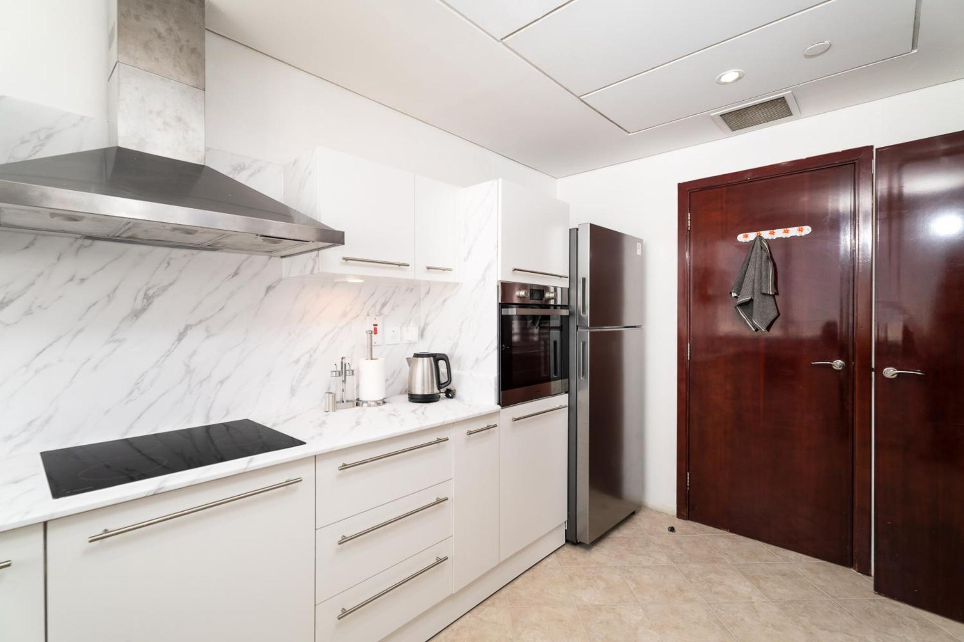 Apartment Cozy 3br In The Heart Of Near To Clocktower Dubai