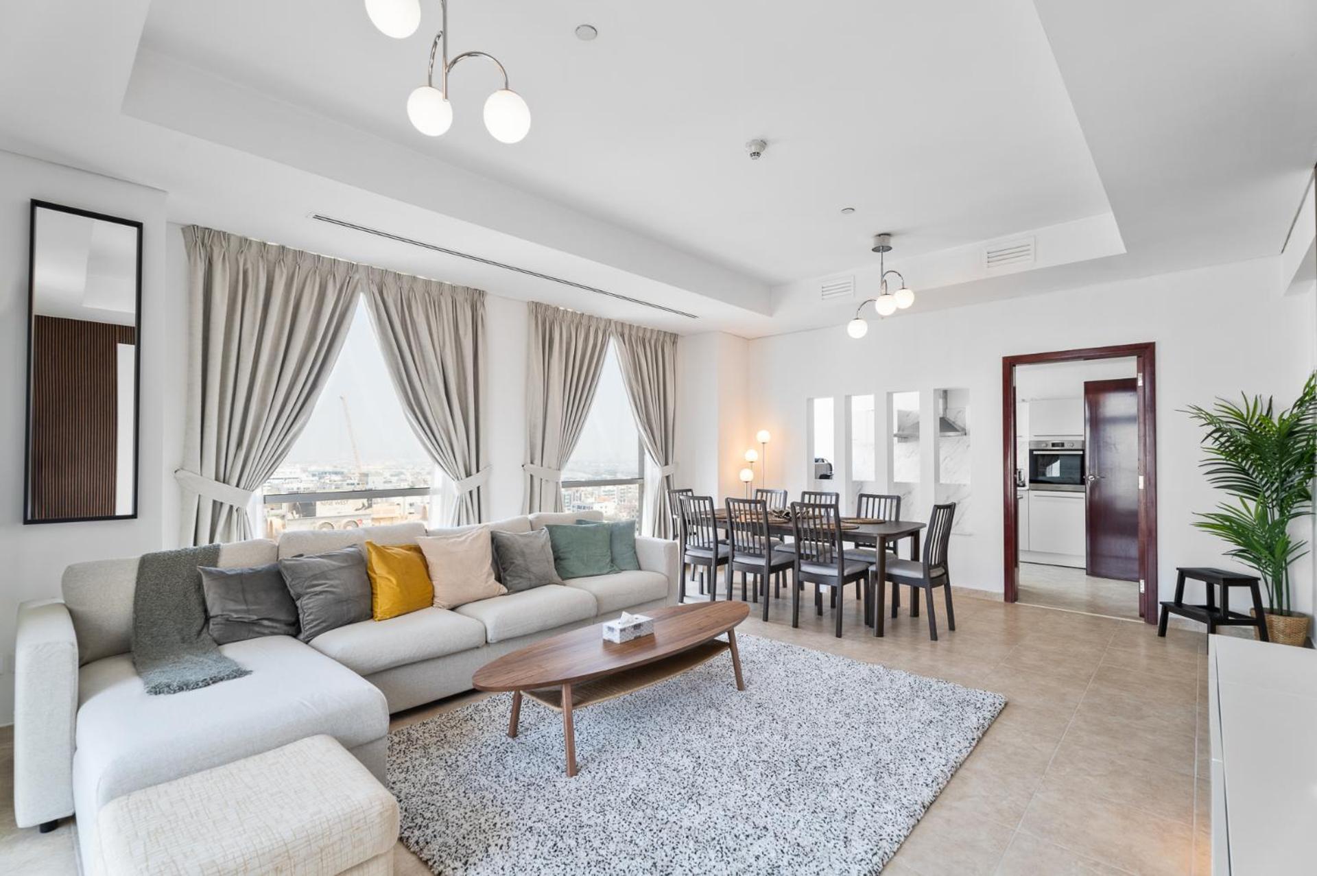 Cozy 3br In The Heart Of Near To Clocktower Apartment Dubai