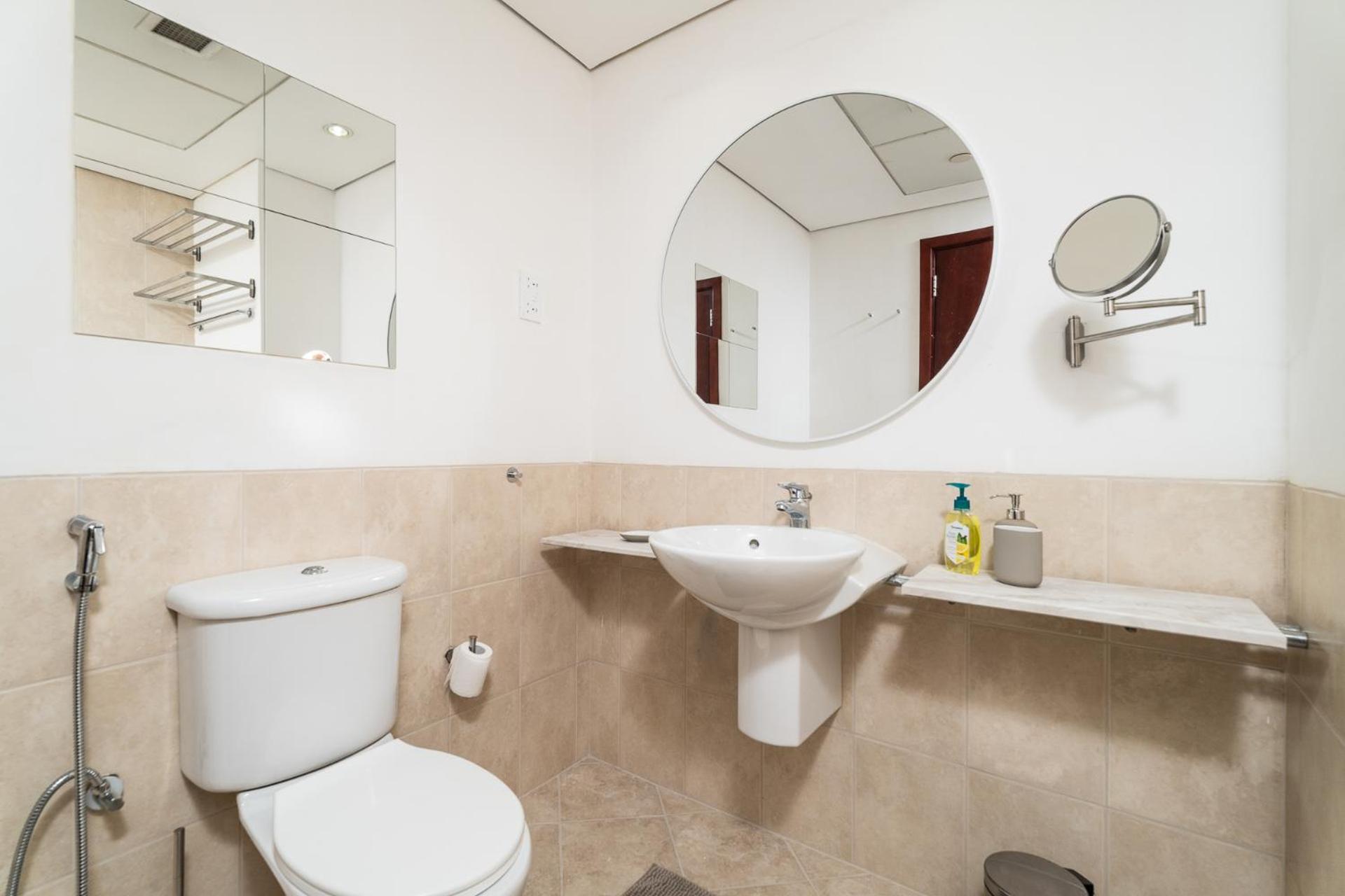 Apartment Cozy 3br In The Heart Of Near To Clocktower Dubai